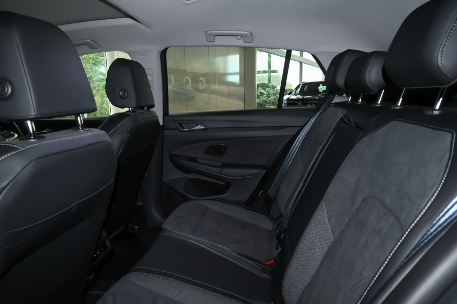 2025 Volkswagen Golf 8.5 110TSI Style Hatch Image 9