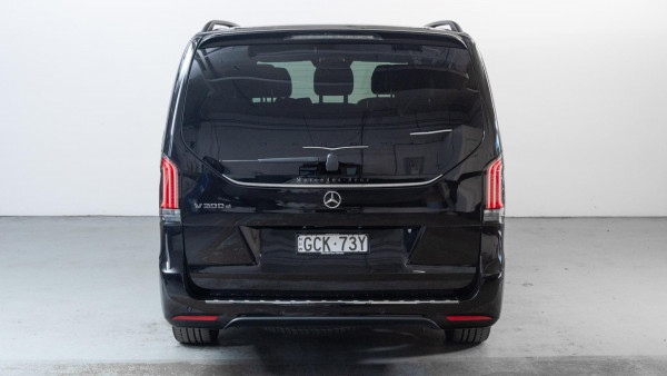 2025 Mercedes-Benz V-Class 447 V300 AMG People Mover image 5