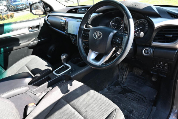 2022 Toyota HiLux GUN126R SR5 Ute image 5