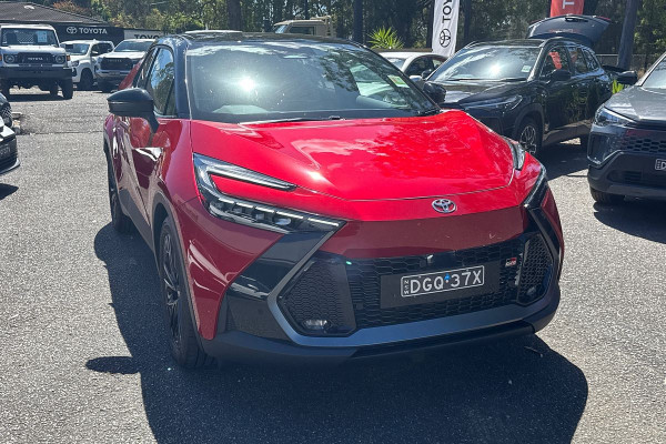 2025 Toyota C-HR MAXH25R (Hybrid) GR Sport SUV Image 1