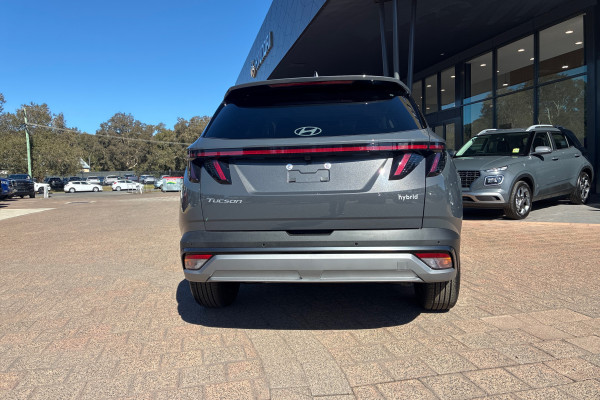 2026 Hyundai Tucson NX4.V4 Hybrid Premium SUV Image 5