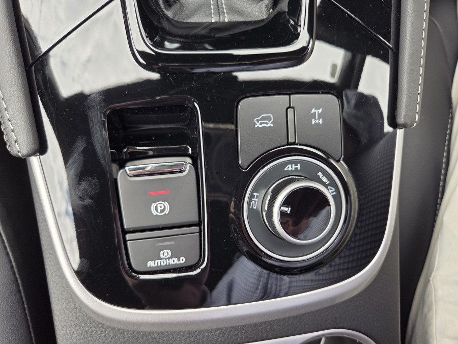 2025 MY25.5 Isuzu MU-X RJ LS-T SUV Image 16