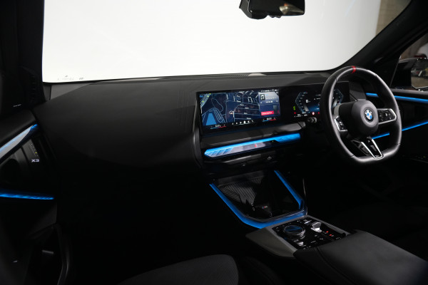 2025 BMW X3 M50 xDrive SUV image 13