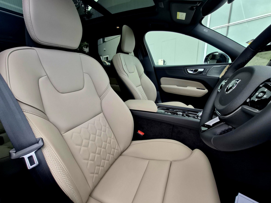 2026 Volvo XC60 UZ Plus B5 Bright SUV Image 10