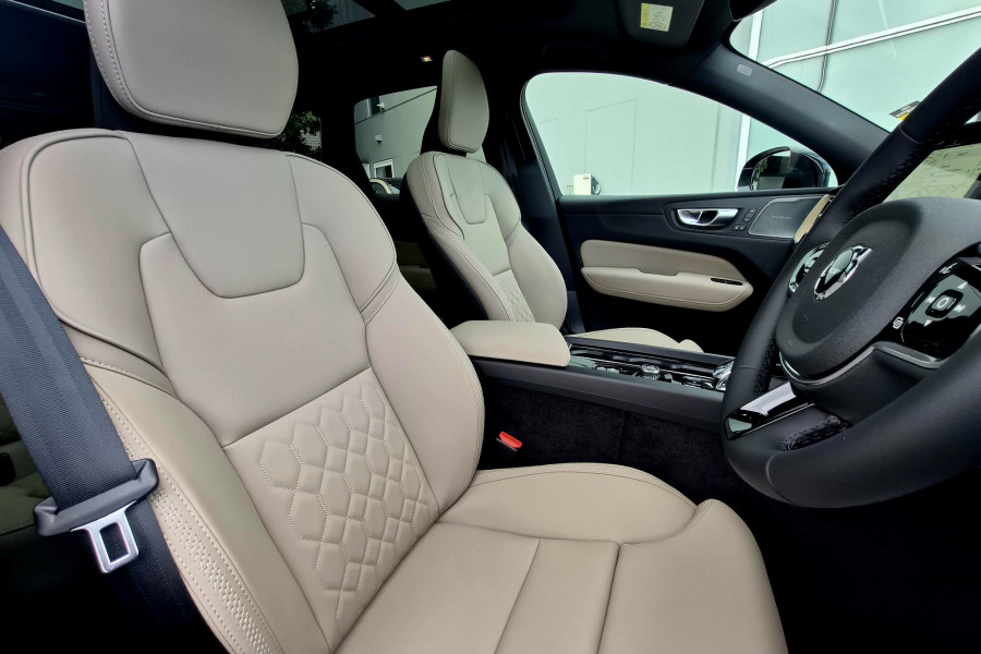 2026 Volvo XC60 UZ Plus B5 Bright SUV