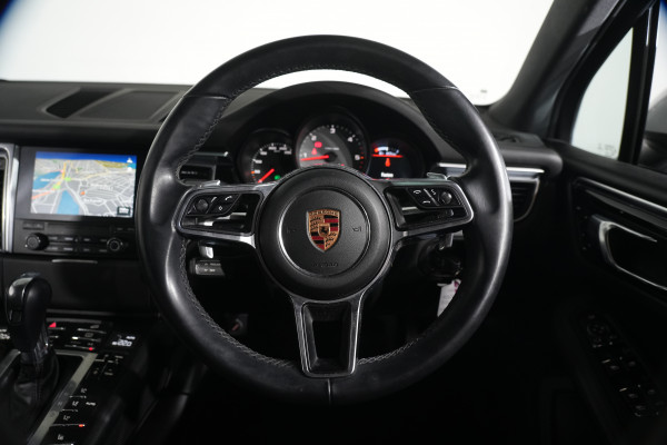2018 Porsche Macan S Diesel SUV Image 15