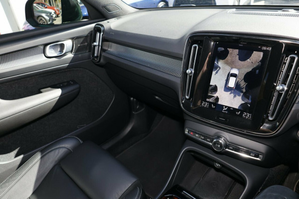 2022 Volvo XC40 XZ T5 R-Design SUV Image 10