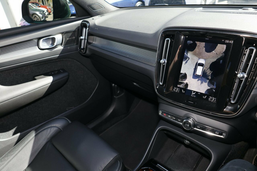 2022 Volvo XC40 XZ T5 R-Design SUV Image 10