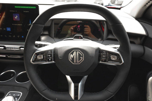 2026 MG MGS5 EV ZS3EM Essence 62 SUV Image 6