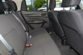 2023 Suzuki Swift AZ Series II GL Hatch image 6