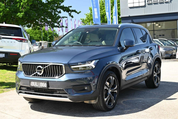 2022 Volvo XC40 XZ T4 Inscription SUV image 3