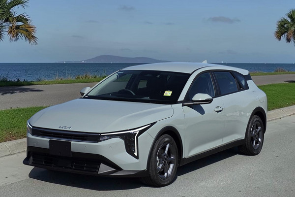 2025 MY26 Kia K4 CL4m S Hatch Image 4