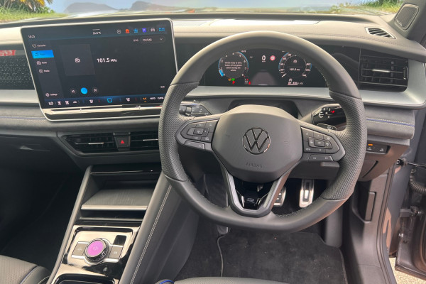 2025 MY26 Volkswagen Tayron R4 195TSI R-Line SUV Image 8