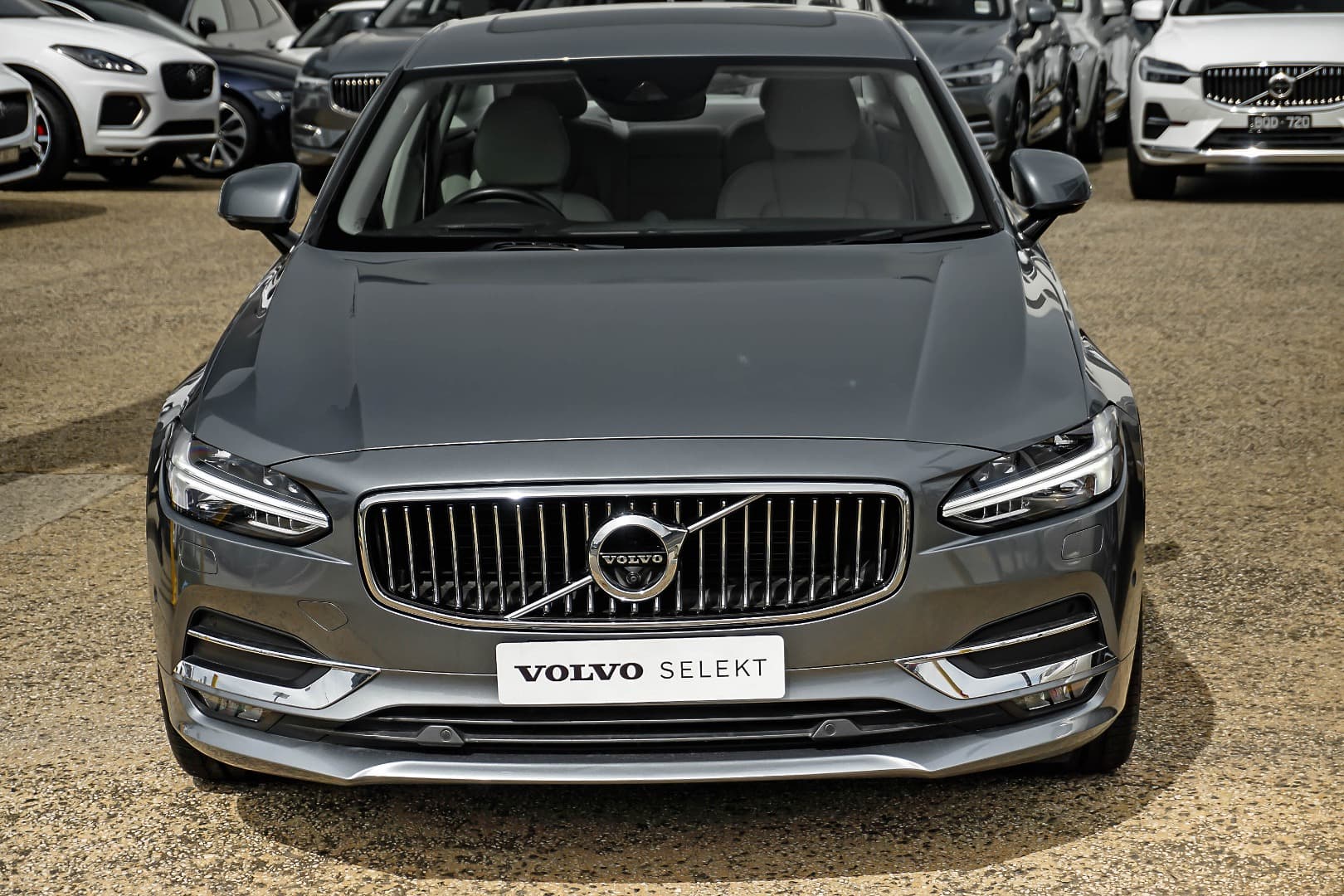 2016 MY17 Volvo S90  D5 Inscription Sedan Image 6
