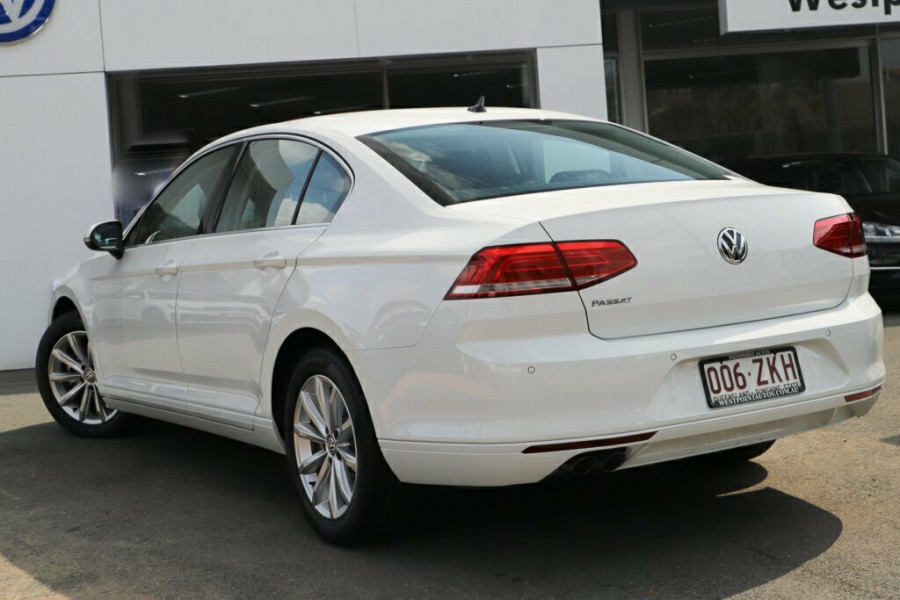 2019 Volkswagen Passat B8 132TSI Comfortline Sedan Image 3