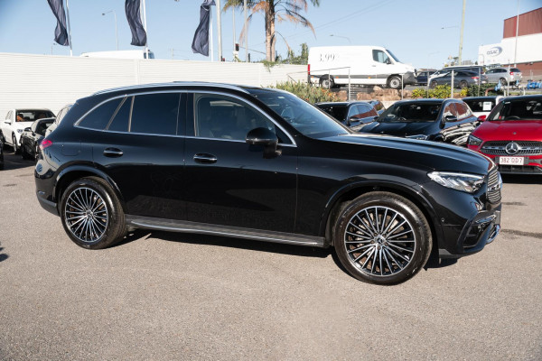 2024 Mercedes-Benz GLC-Class X254 GLC300 SUV image 3