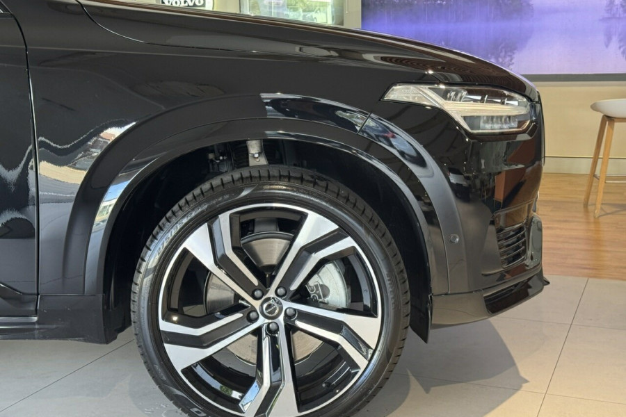 2024 MY25 Volvo XC90 L Series Ultra T8 Plug-In Hybrid SUV Image 8