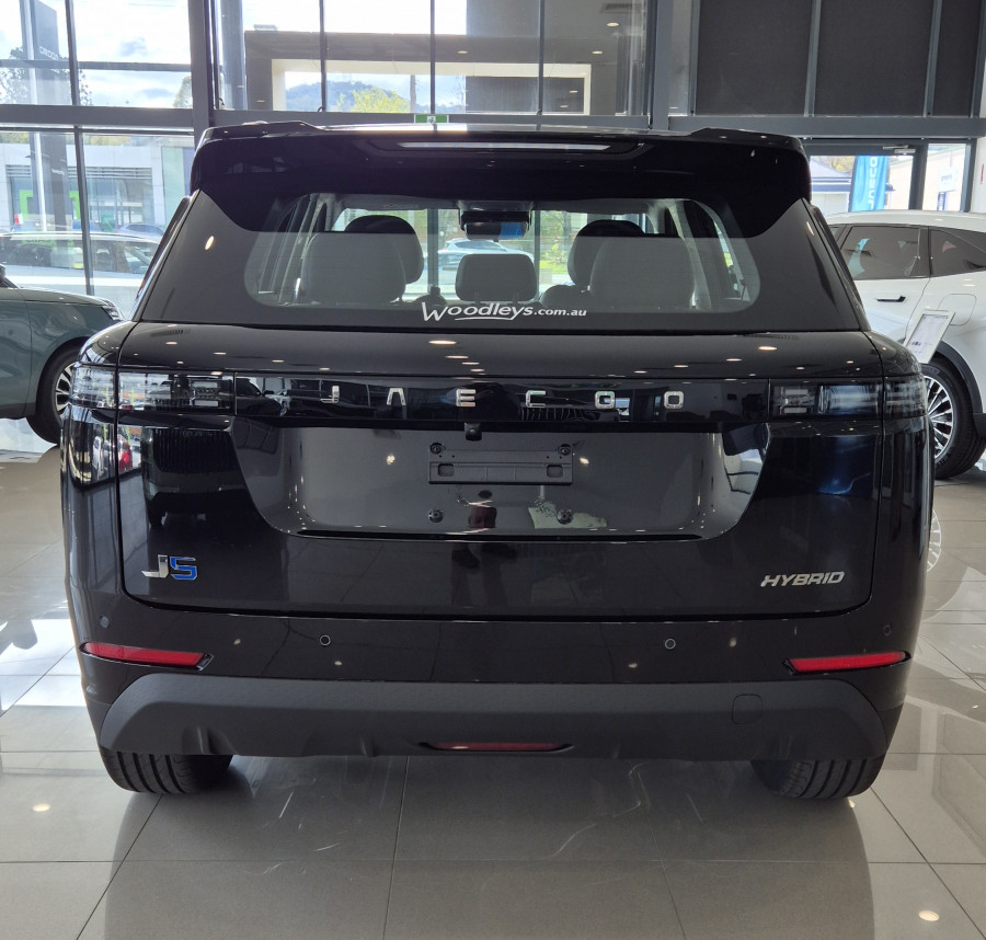 2026 Jaecoo J5  Summit SUV Image 4