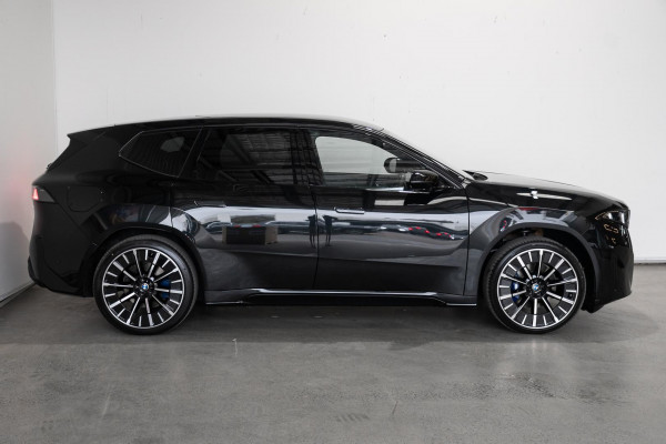 2026 BMW iX3 NA5 M Sport SUV image 3