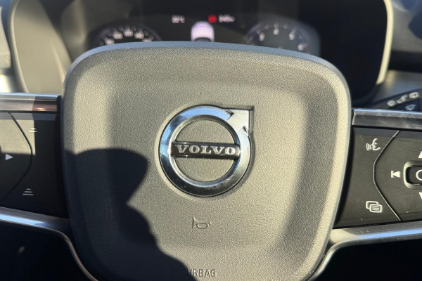 2019 Volvo XC40 XZ T4 Momentum SUV Image 23