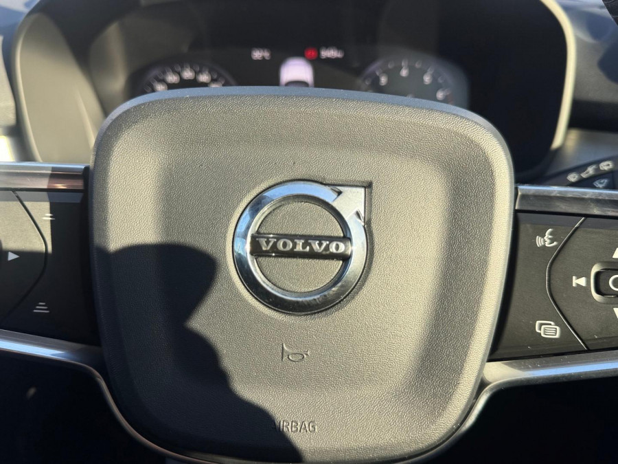 2019 Volvo XC40 XZ T4 Momentum SUV Image 23