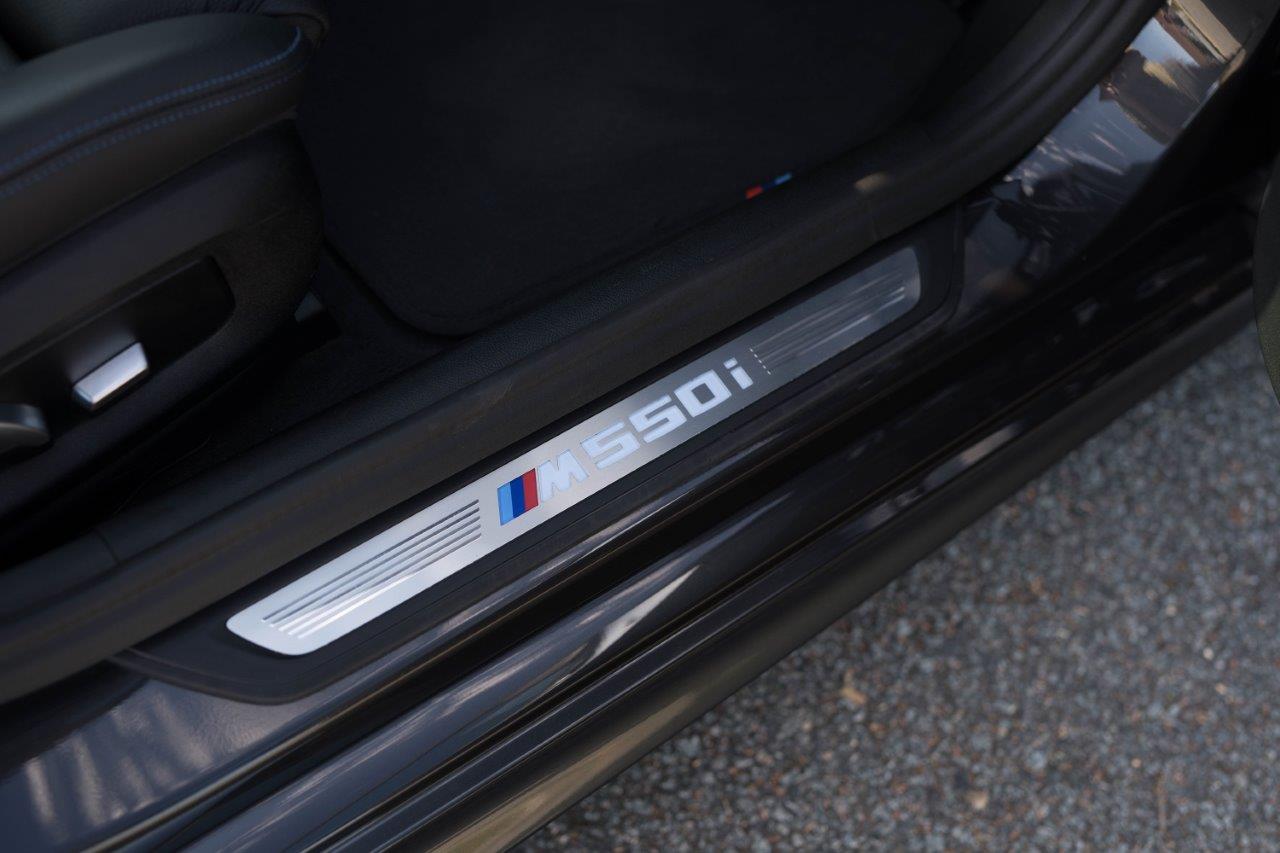 2022 BMW V8TT M550i Xdrive Pure Lci Sedan Image 8