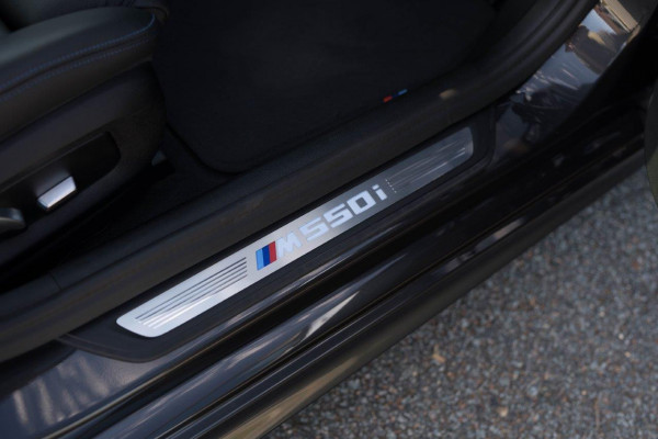 2022 BMW V8TT M550i Xdrive Pure Lci Sedan Image 8