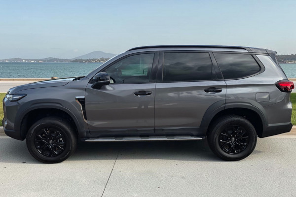 2026 MY25 LDV D90 SV9A Executive SUV Image 8