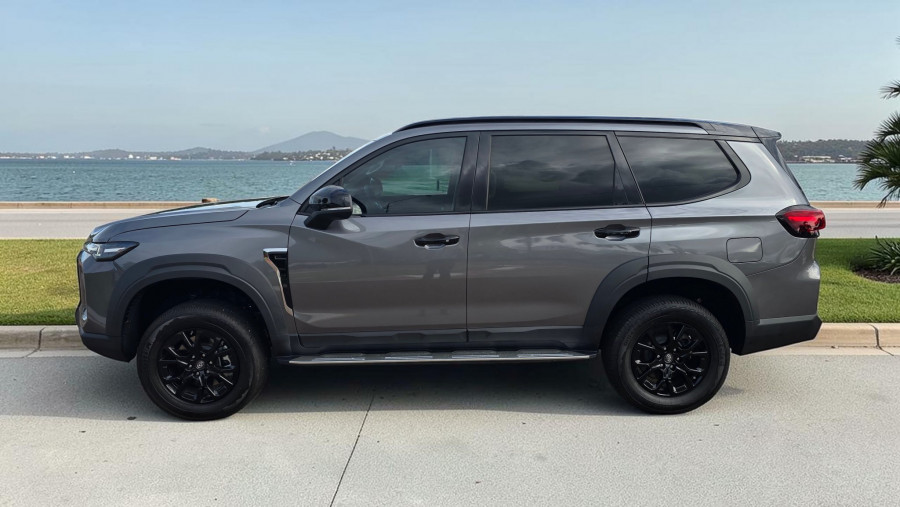 2026 MY25 LDV D90 SV9A Executive SUV Image 8