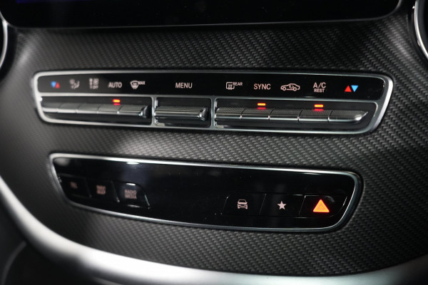 2022 Mercedes-Benz V-Class V300 d Avantgarde People Mover Image 17
