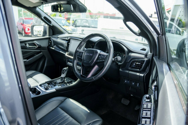 2025 MY25.5 Isuzu MU-X RJ LS-T SUV Image 18