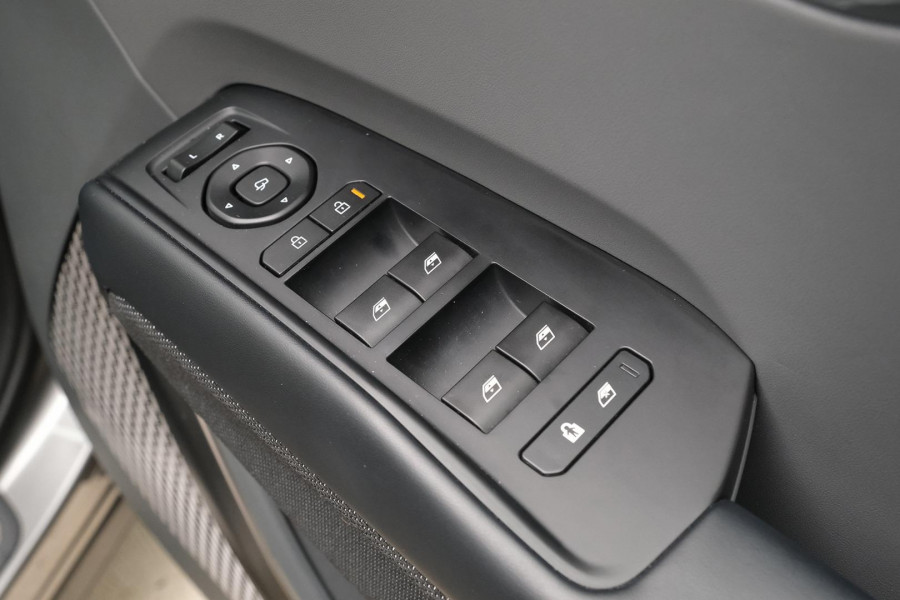 2023 MY24 Kia EV9 MV GT-Line SUV Image 12