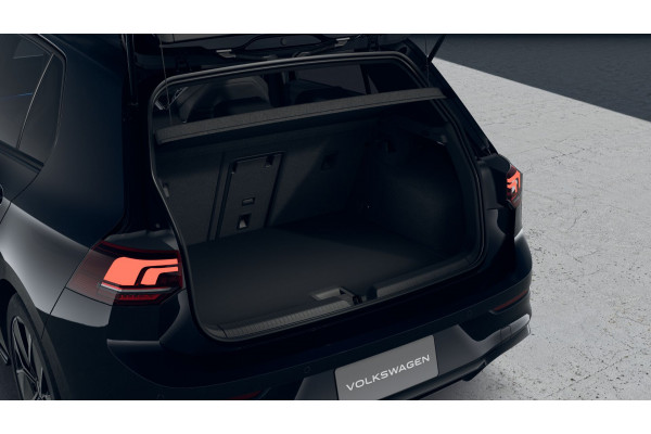 2026 Volkswagen Golf 8.5 110TSI R-Line Hatch Image 8