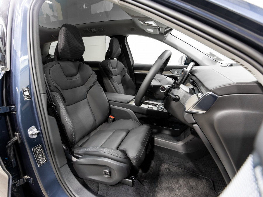 2026 Volvo EX90 No Series Ultra Twin Motor Performance SUV Image 19