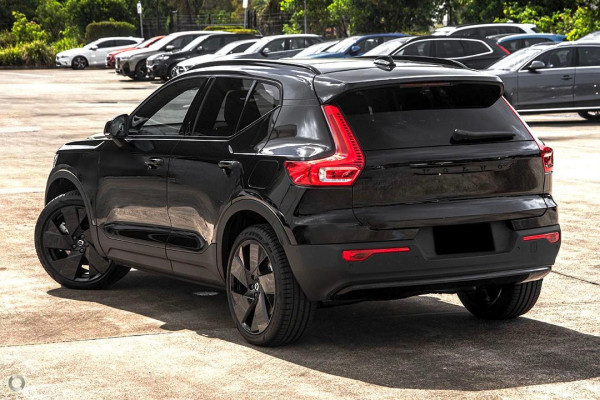 2024 MY25 Volvo EX40 No Series Black Edition SUV Image 4
