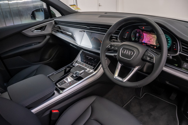 2026 MY25 Audi Q7 4M TDI 170kW SUV image 7