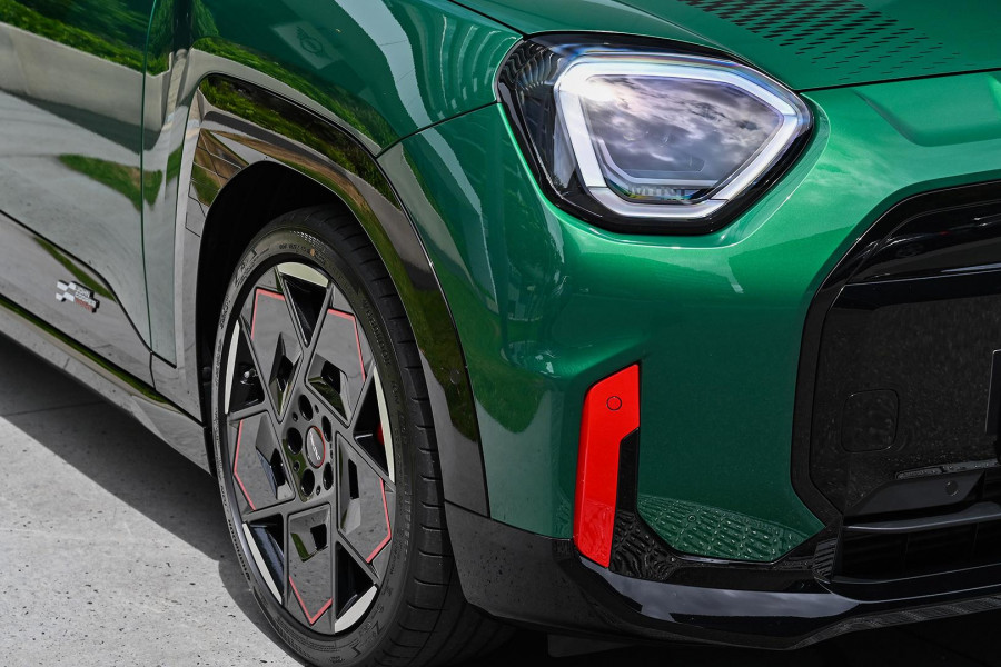 2026 MINI Aceman J05 JCW E Favoured Hatch