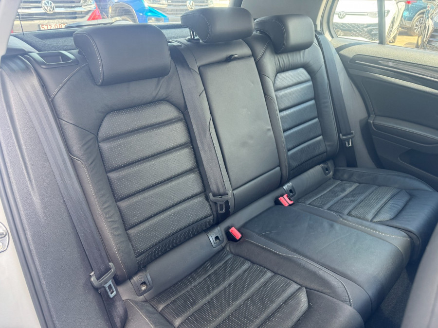 2018 Volkswagen Golf 7.5 110TSI Highline Hatch Image 6