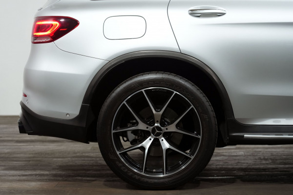 2020 Mercedes-Benz GLC-Class GLC43 AMG SUV Image 6