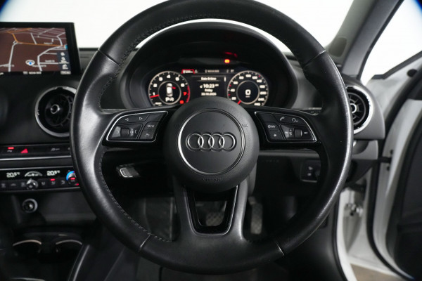 2019 Audi A3 35 TFSI Hatch Image 11