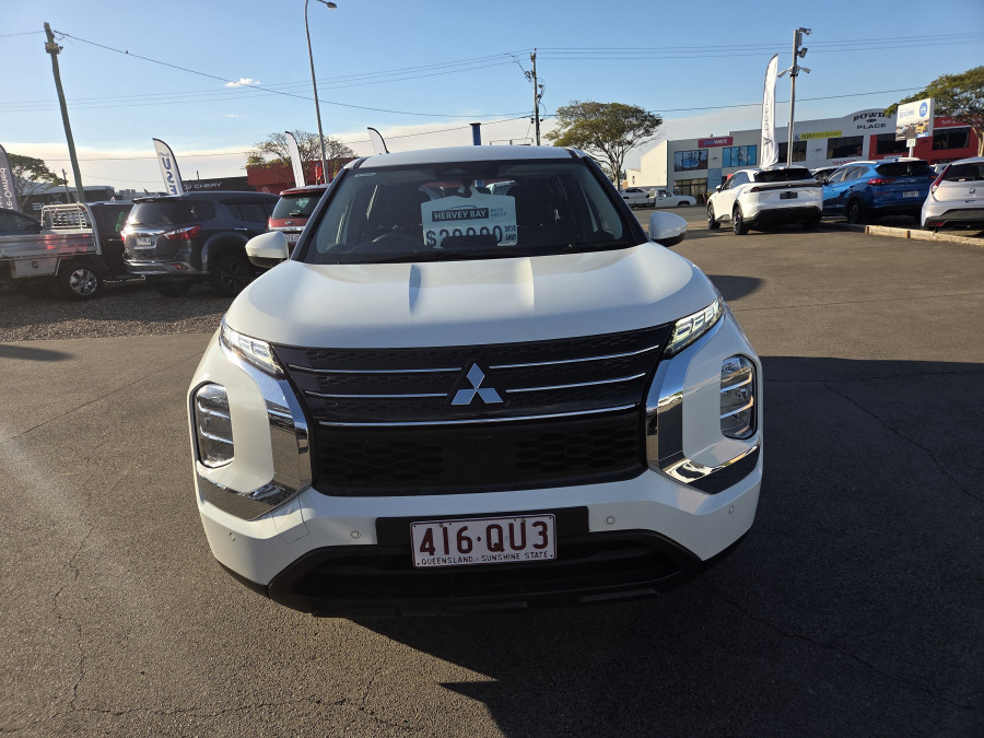 2023 MY24 Mitsubishi Outlander ZM ES SUV Image 2