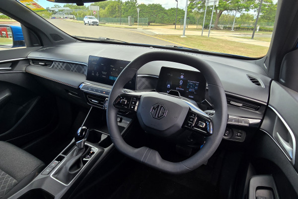 2026 MY25.5 MG MG3 ZP22 Vibe Hatch Image 2