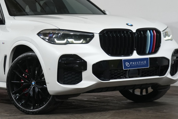2022 BMW X5 xDrive30d SUV Image 2