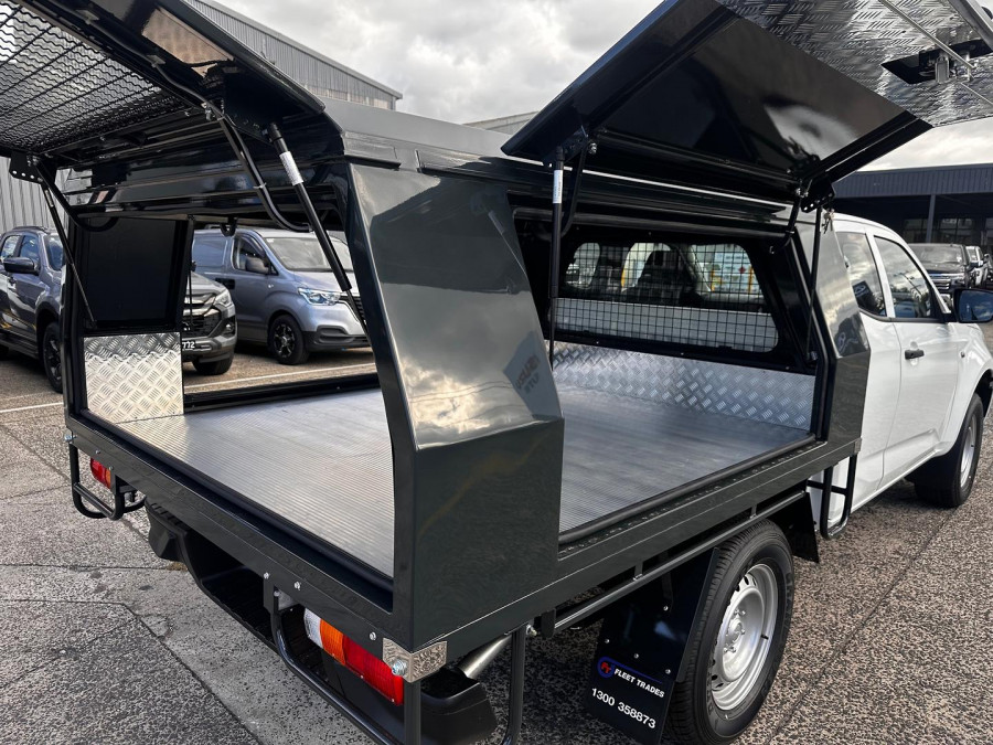 2026 MY25.5 Isuzu D-MAX RG SX Cab Chassis Image 10