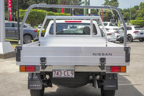 2021 Nissan Navara D23 SL Cab chassis Image 2