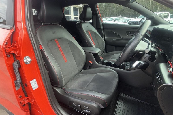 2025 Hyundai KONA SX2.V2 Premium N Line SUV Image 22