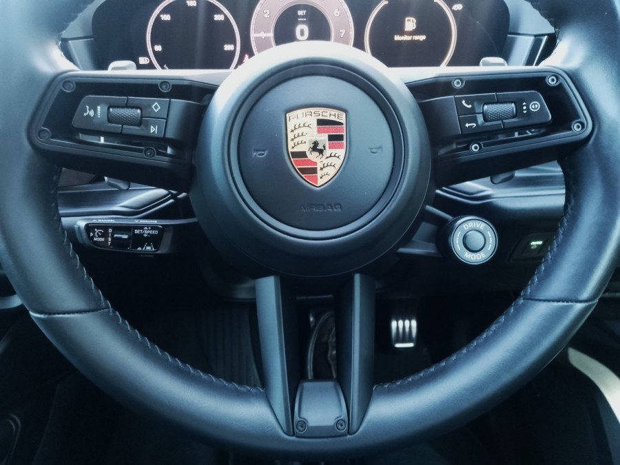 2024 Porsche Cayenne 9YA II GTS SUV Image 32