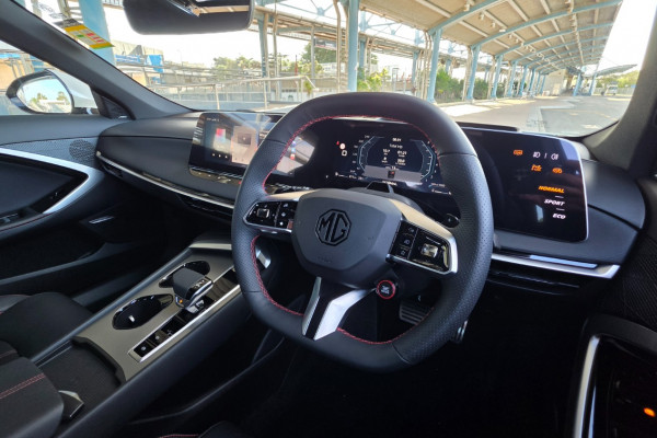 2025 MG MG7  Essence Sedan Image 17