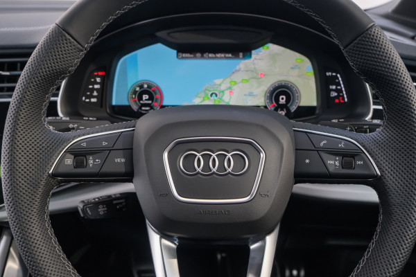 2026 MY25 Audi Q7 4M TDI 210kW S line SUV image 14