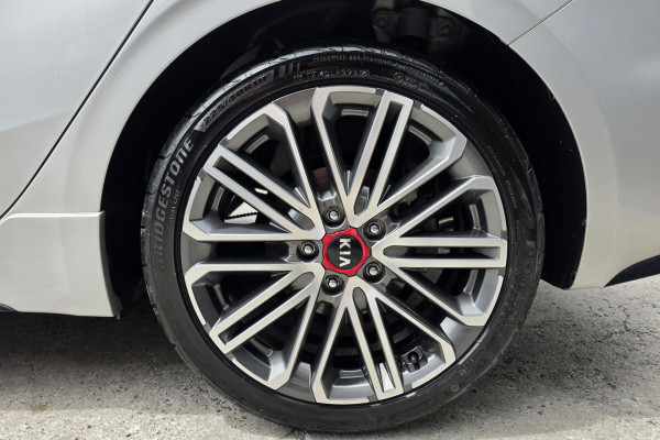 2020 Kia Cerato BD GT Hatch Image 11
